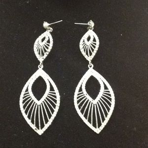 Sparking Silver Drip earrings